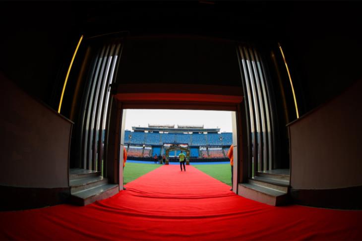 استاد القاهرة